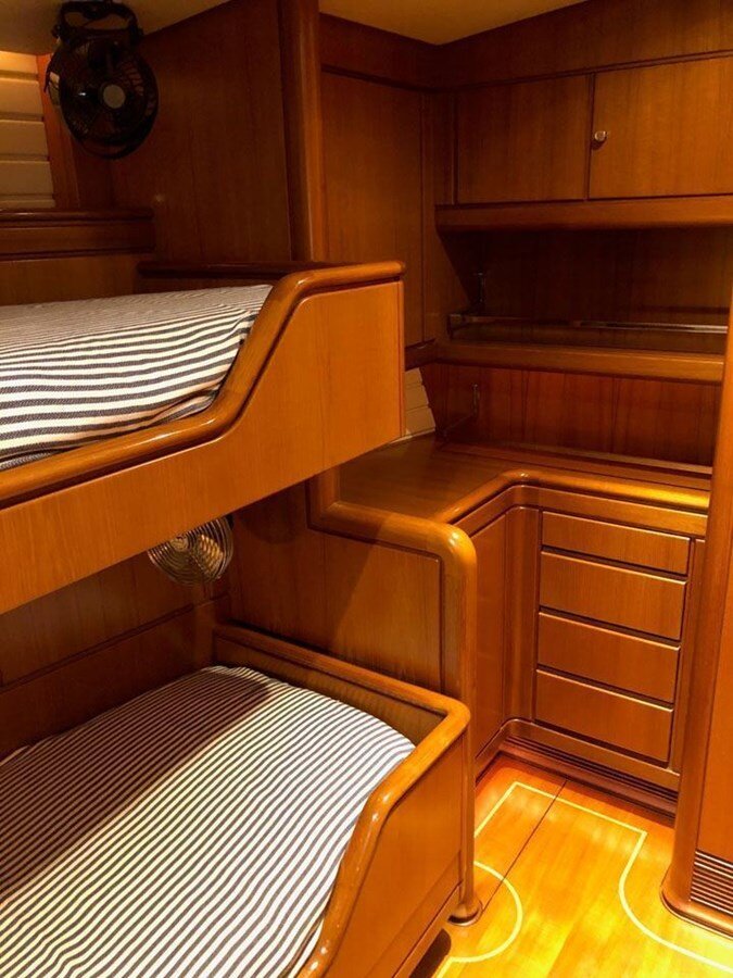 1992-royal-huisman-83-7-3a0142