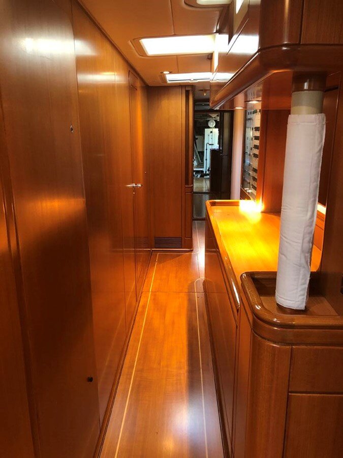 1992-royal-huisman-83-7-3a0142