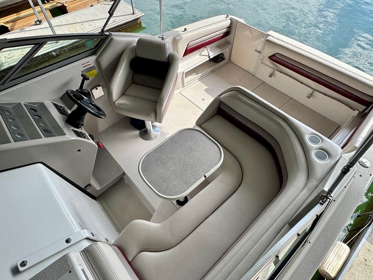 1993-chaparral-28-5-7d3068