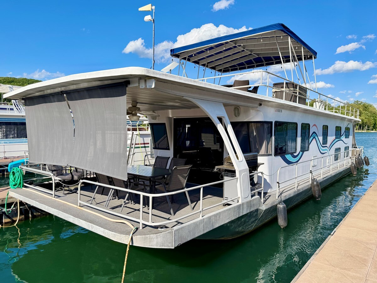 1993-jamestowner-65-61b6d5