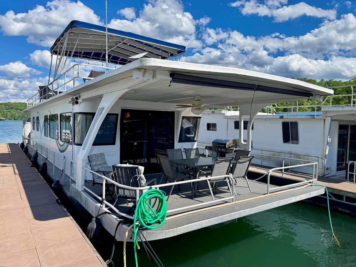 1993-jamestowner-65-61b6d5