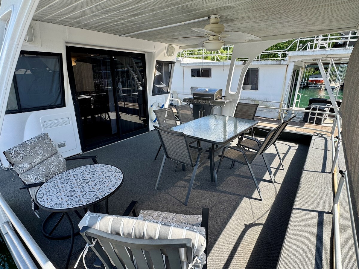 1993-jamestowner-65-61b6d5