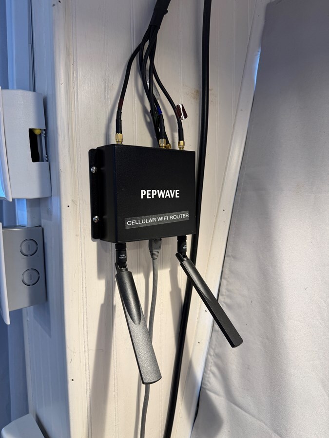 1993-jamestowner-65-61b6d5