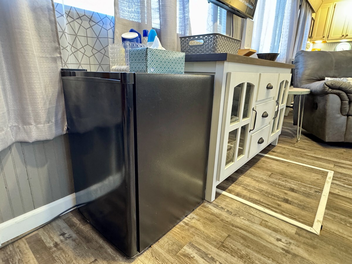 1993-jamestowner-65-61b6d5