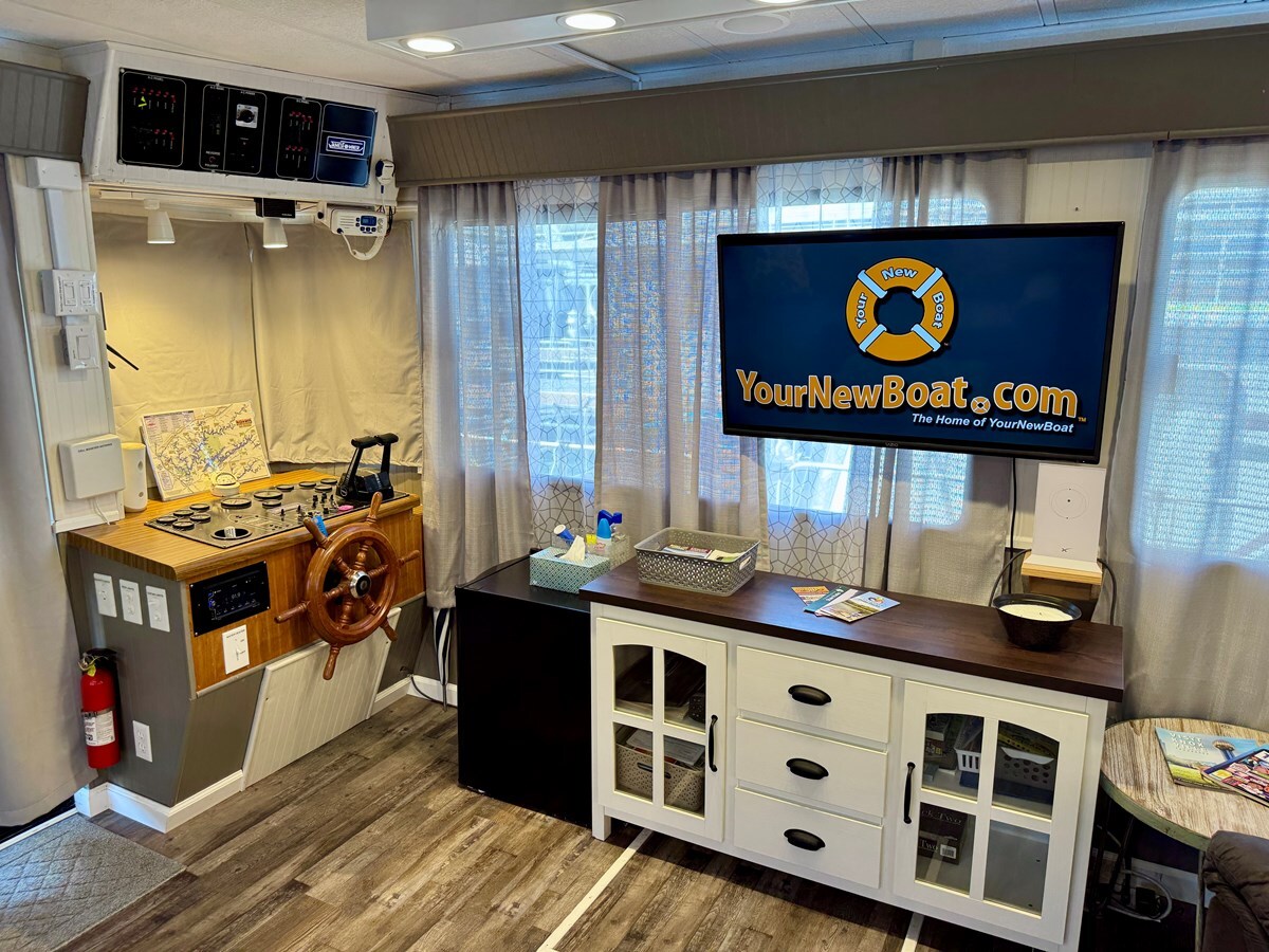 1993-jamestowner-65-61b6d5