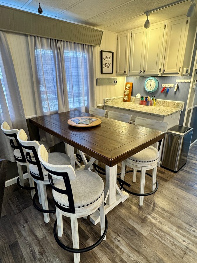 1993-jamestowner-65-61b6d5