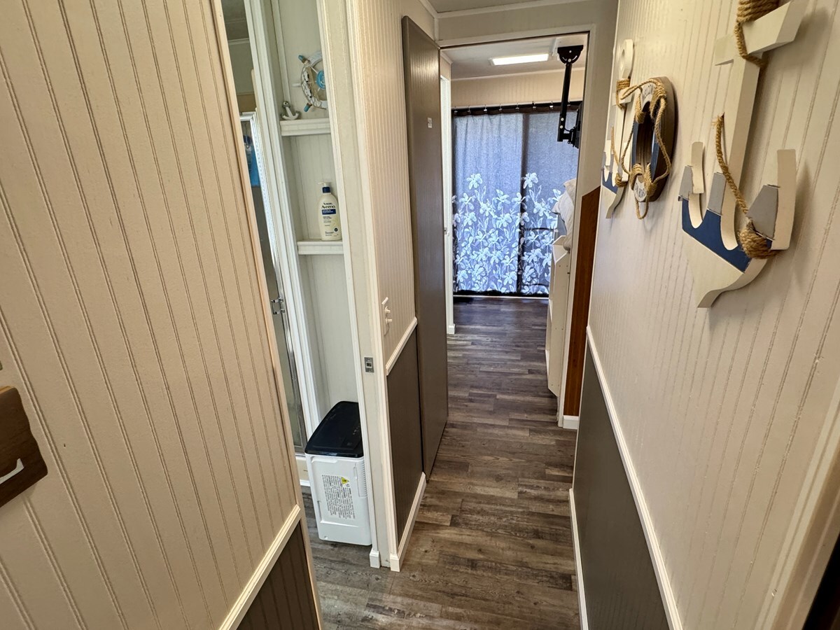 1993-jamestowner-65-61b6d5