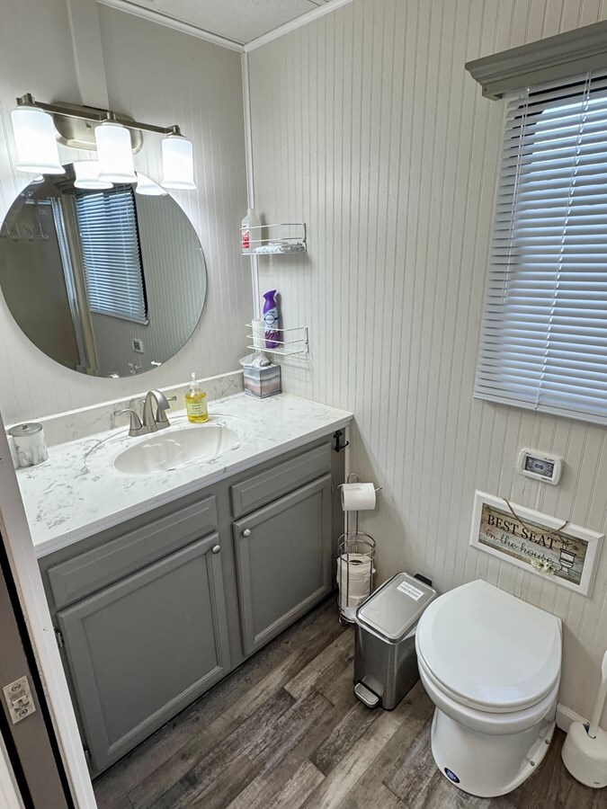 1993-jamestowner-65-61b6d5