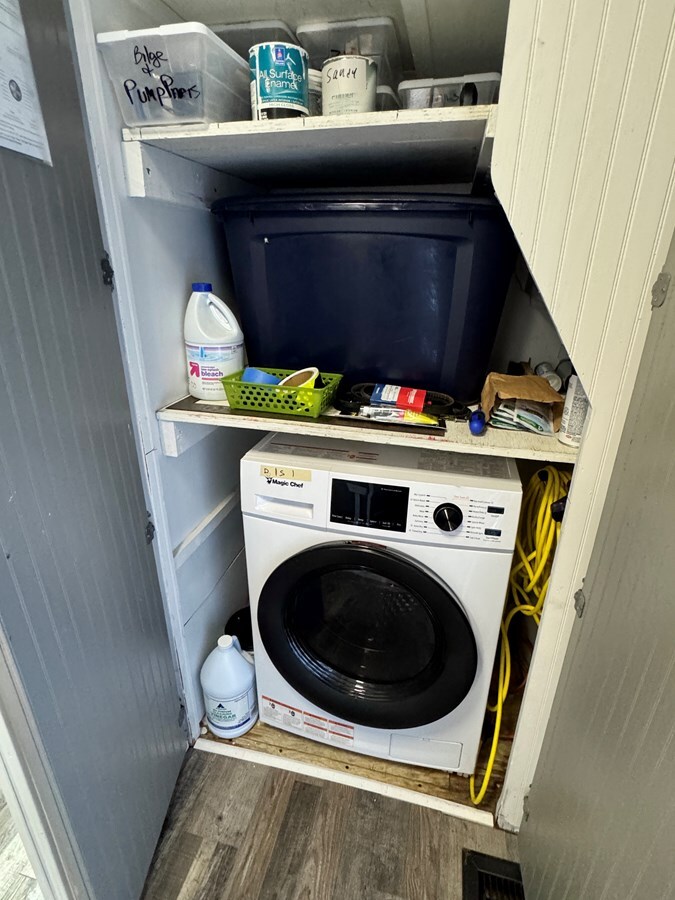 1993-jamestowner-65-61b6d5