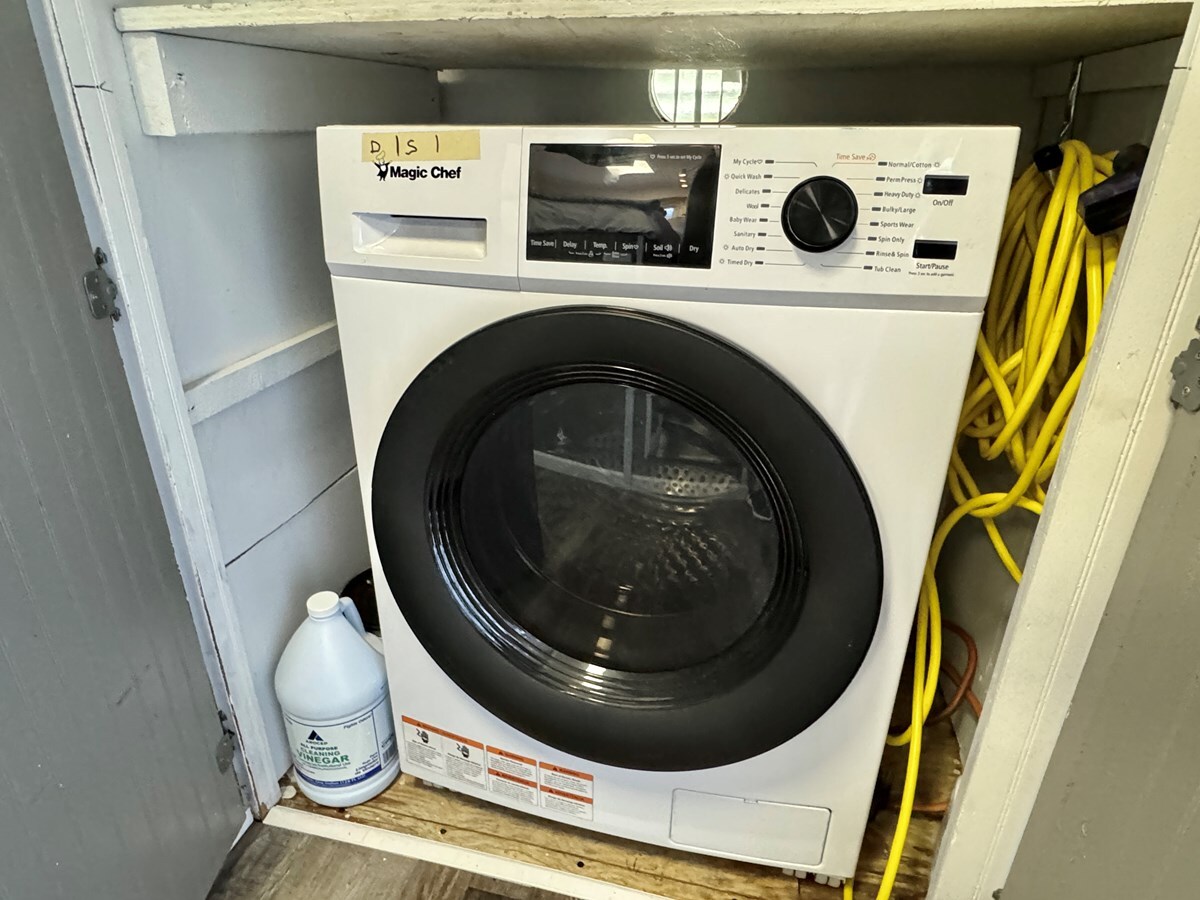 1993-jamestowner-65-61b6d5