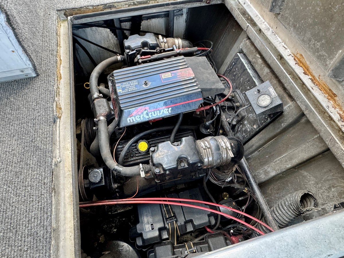 1993-jamestowner-65-61b6d5