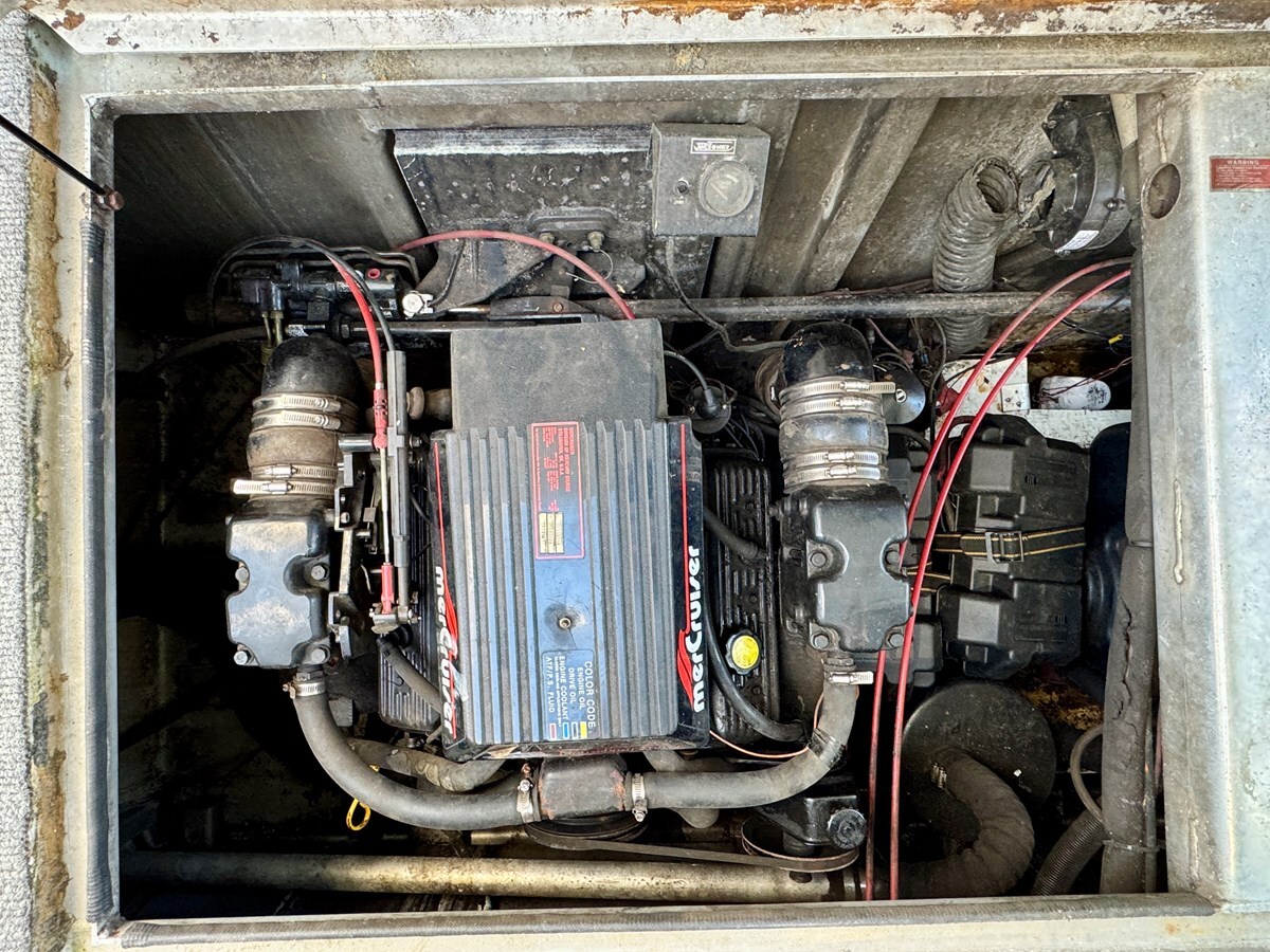 1993-jamestowner-65-61b6d5