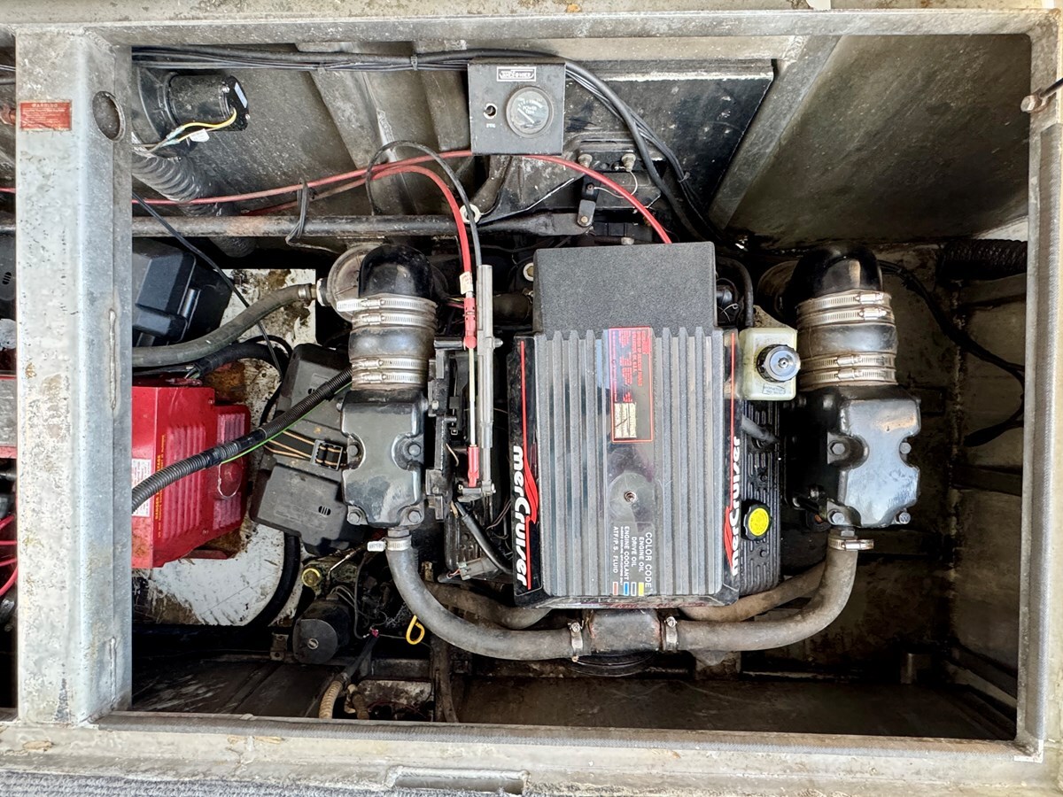 1993-jamestowner-65-61b6d5