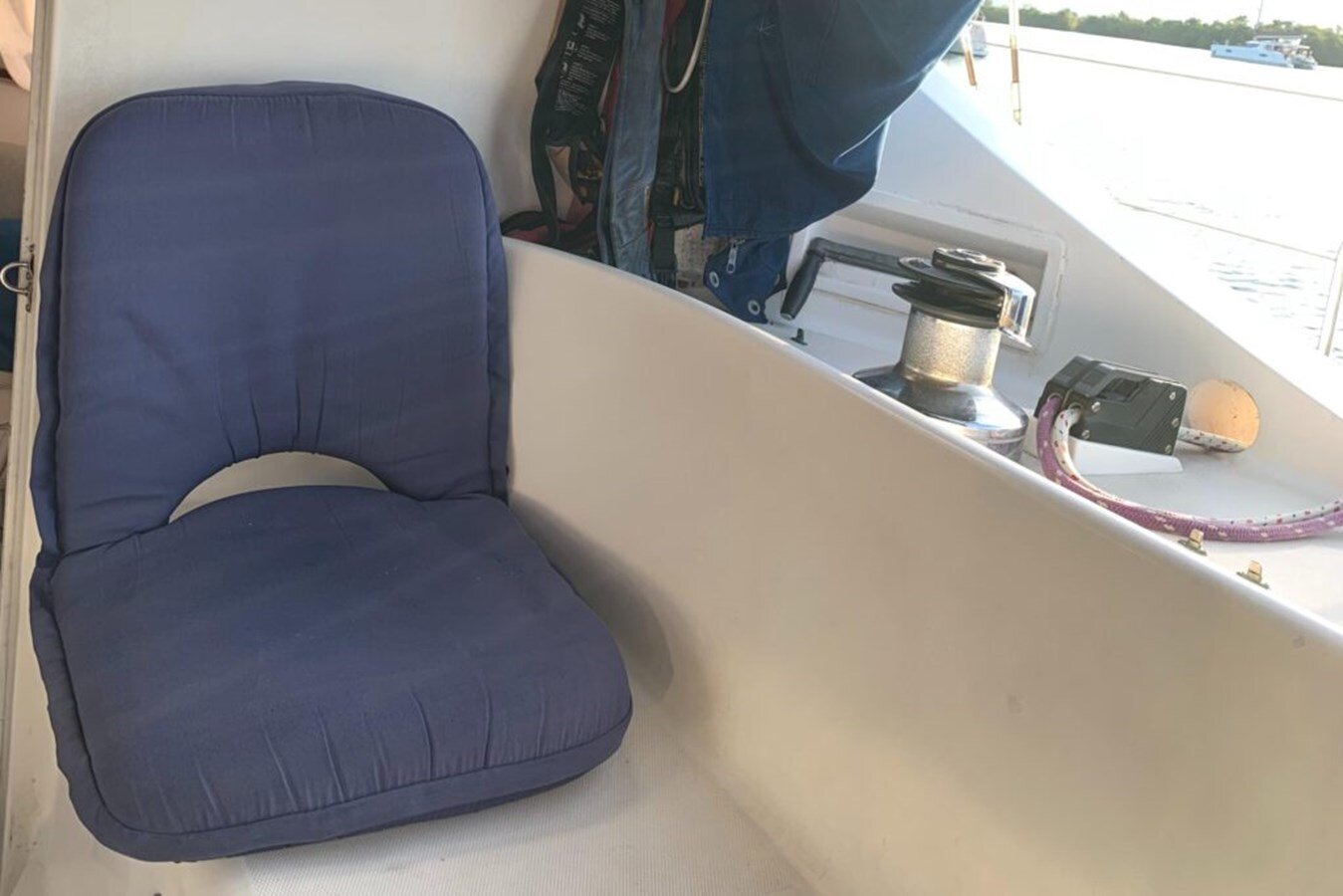 1993-lagoon-42-6-45875d