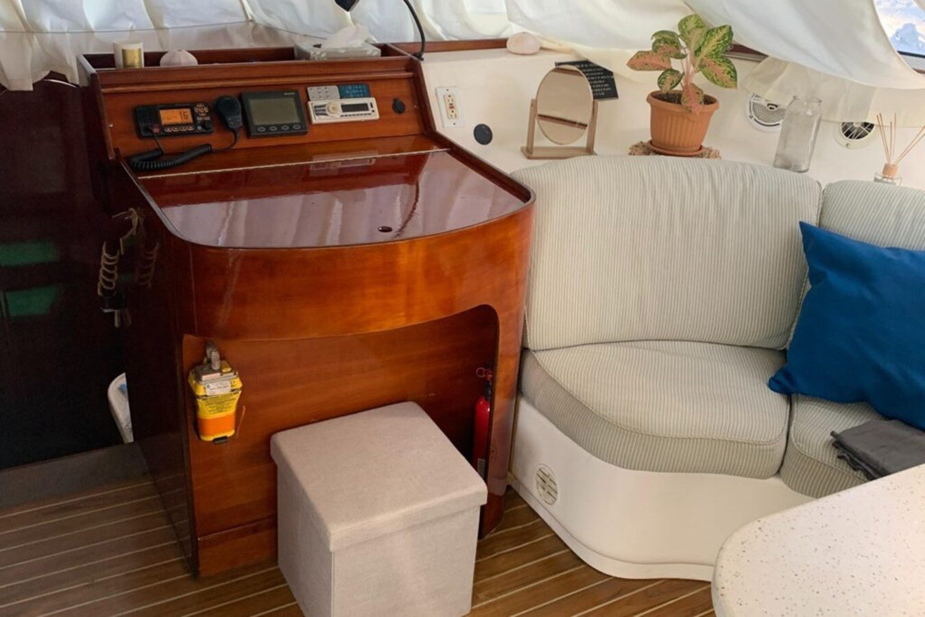 1993-lagoon-42-6-45875d