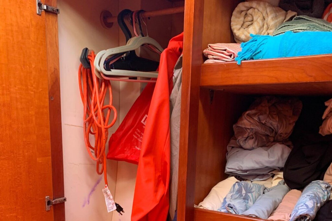 1993-lagoon-42-6-45875d