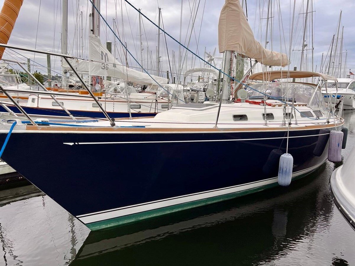 1993-sabre-yachts-37-10-e1a43b