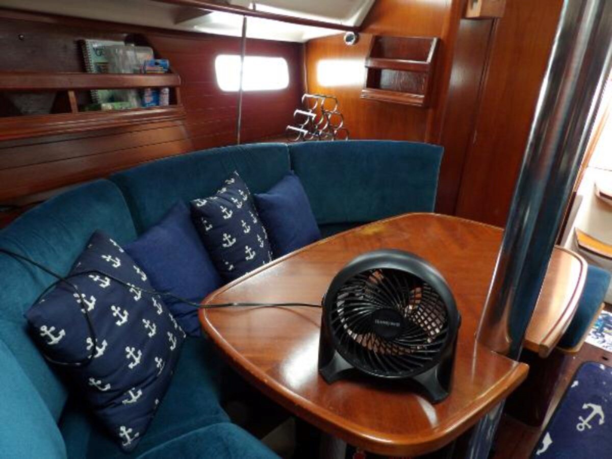 1994-beneteau-35-9b1283