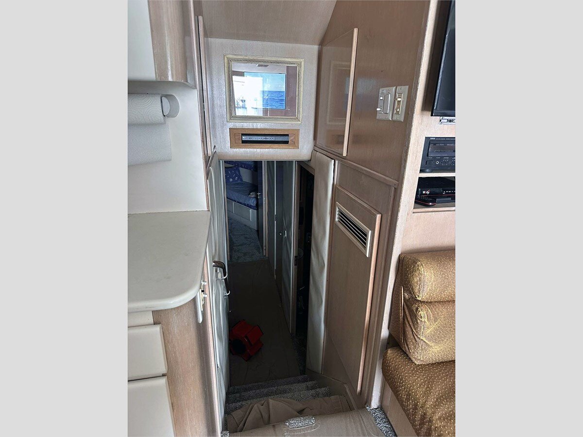 1994-hatteras-54-1-fe5177