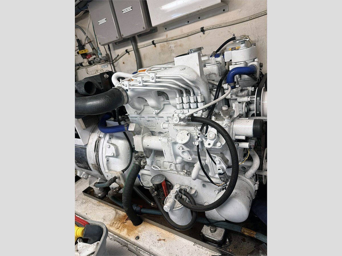 1994-hatteras-54-1-fe5177