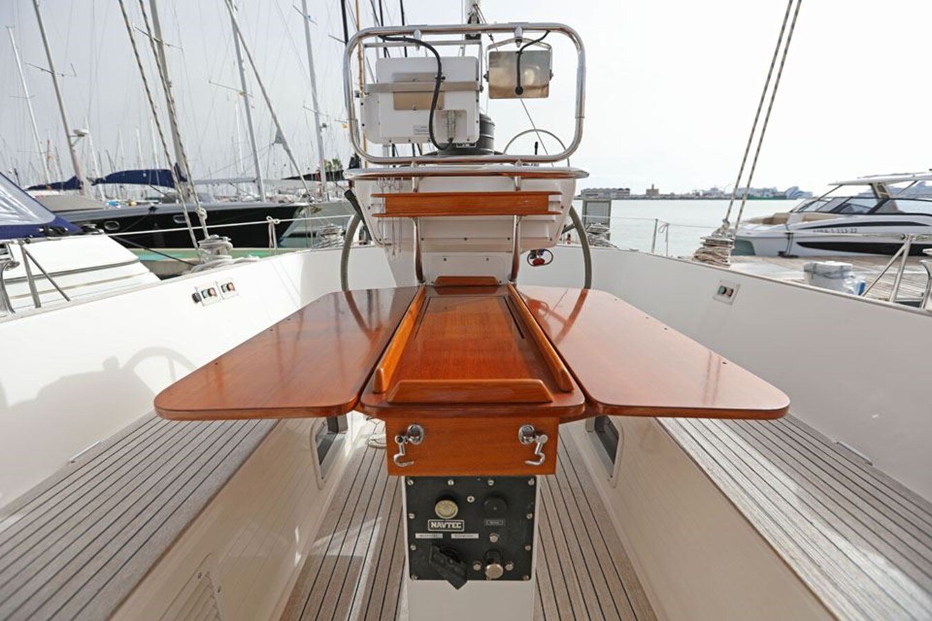 1994-nautor-swan-57-4-56dd7a