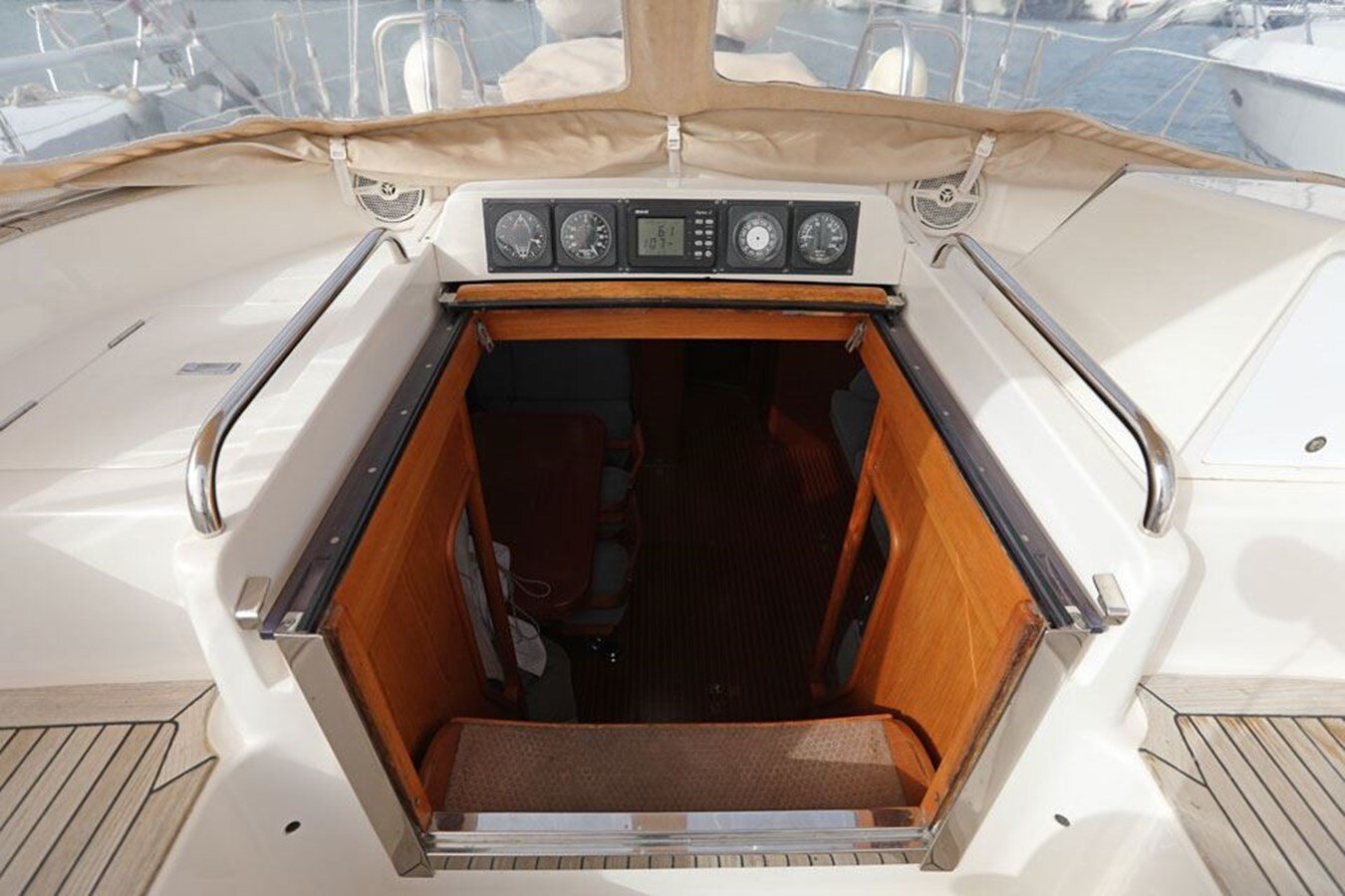 1994-nautor-swan-57-4-56dd7a