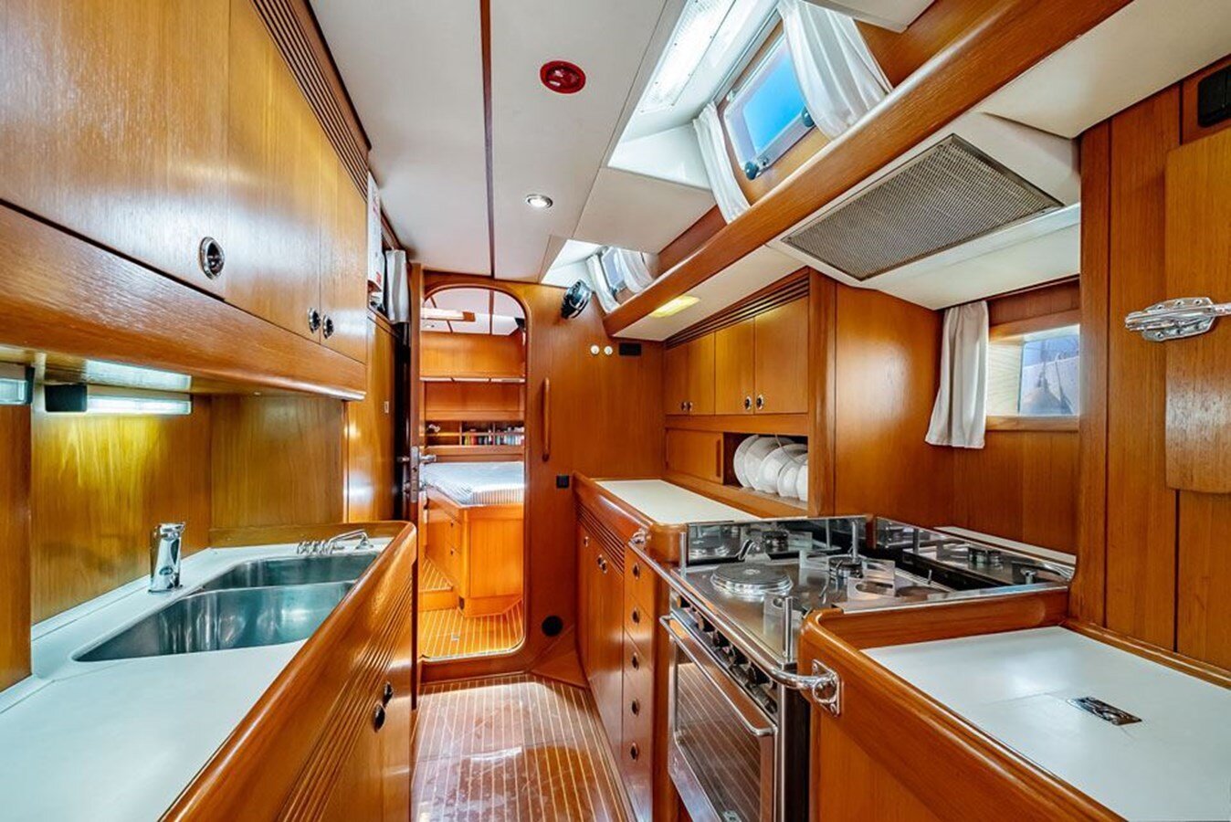 1994-nautor-swan-57-4-56dd7a