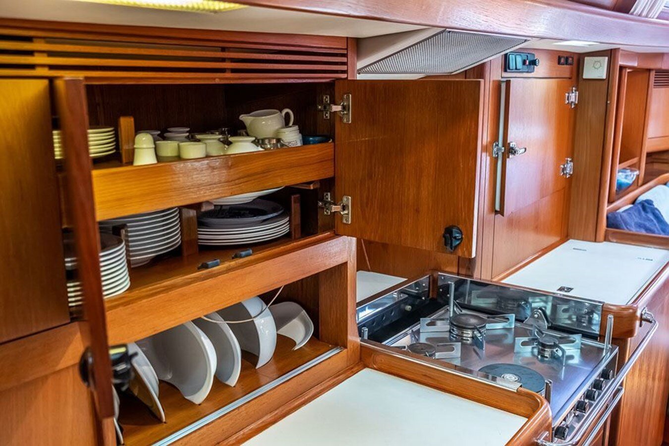 1994-nautor-swan-57-4-56dd7a