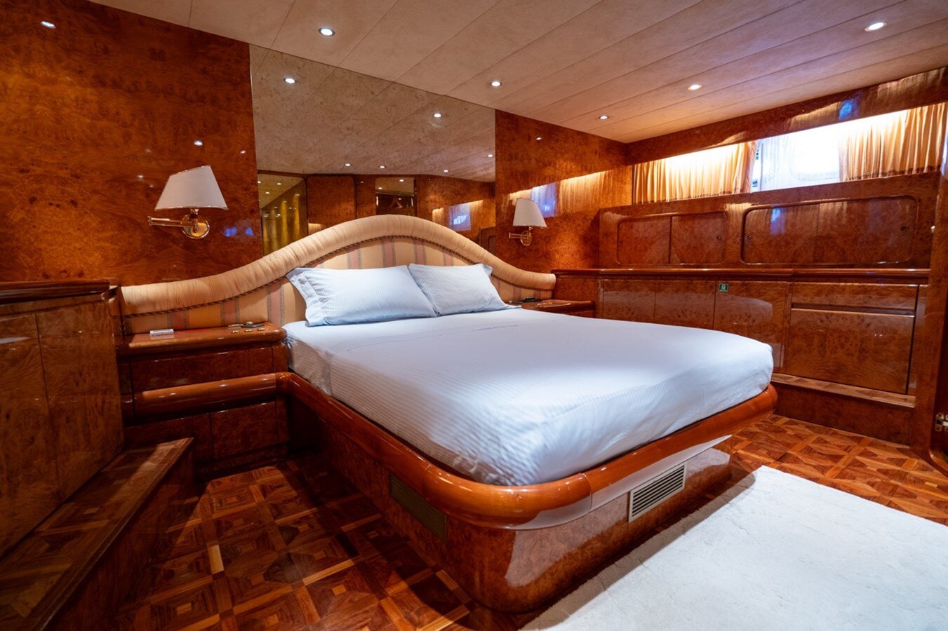 1995-admiral-yachts-88-7-70b060