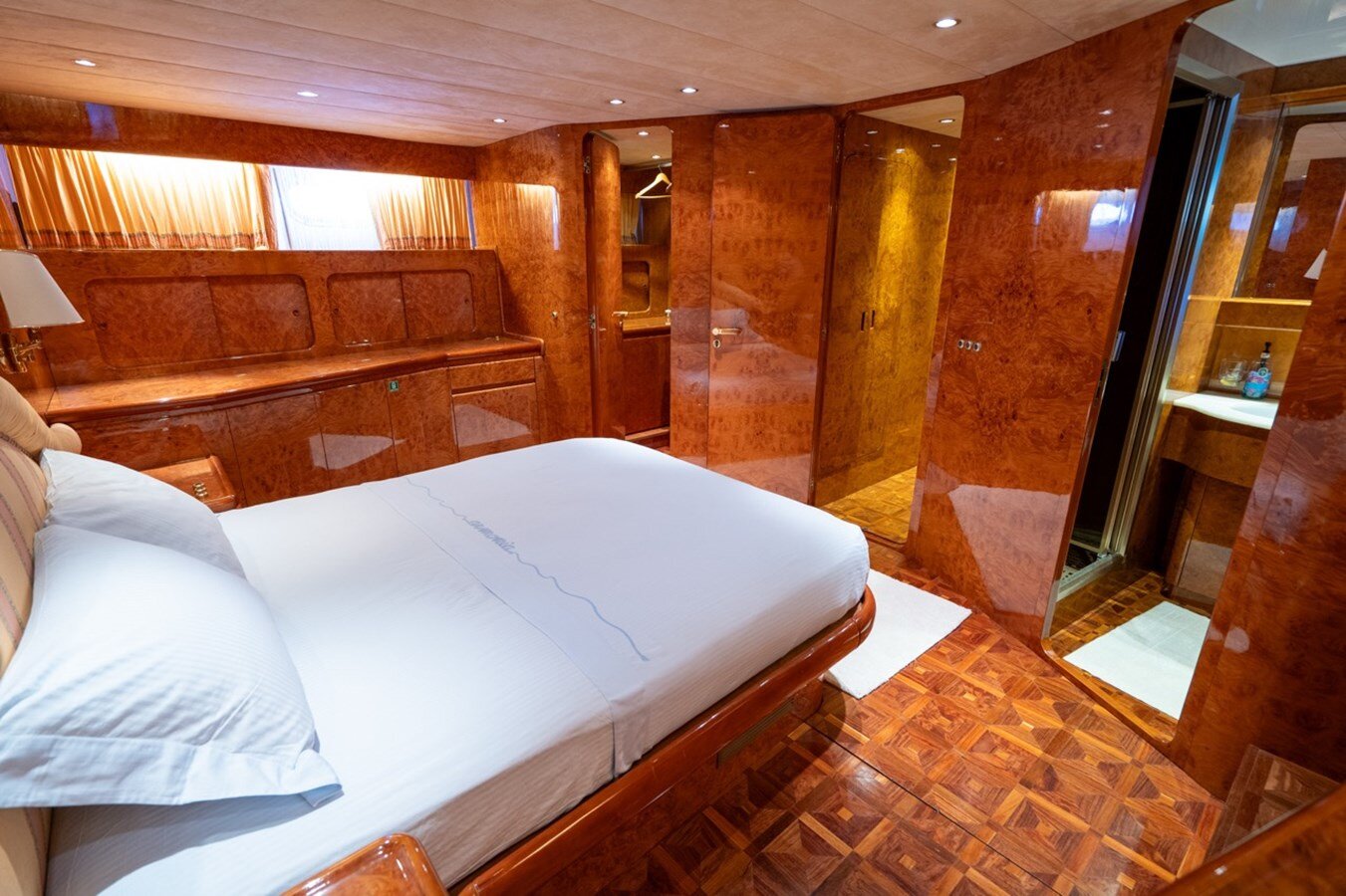 1995-admiral-yachts-88-7-70b060