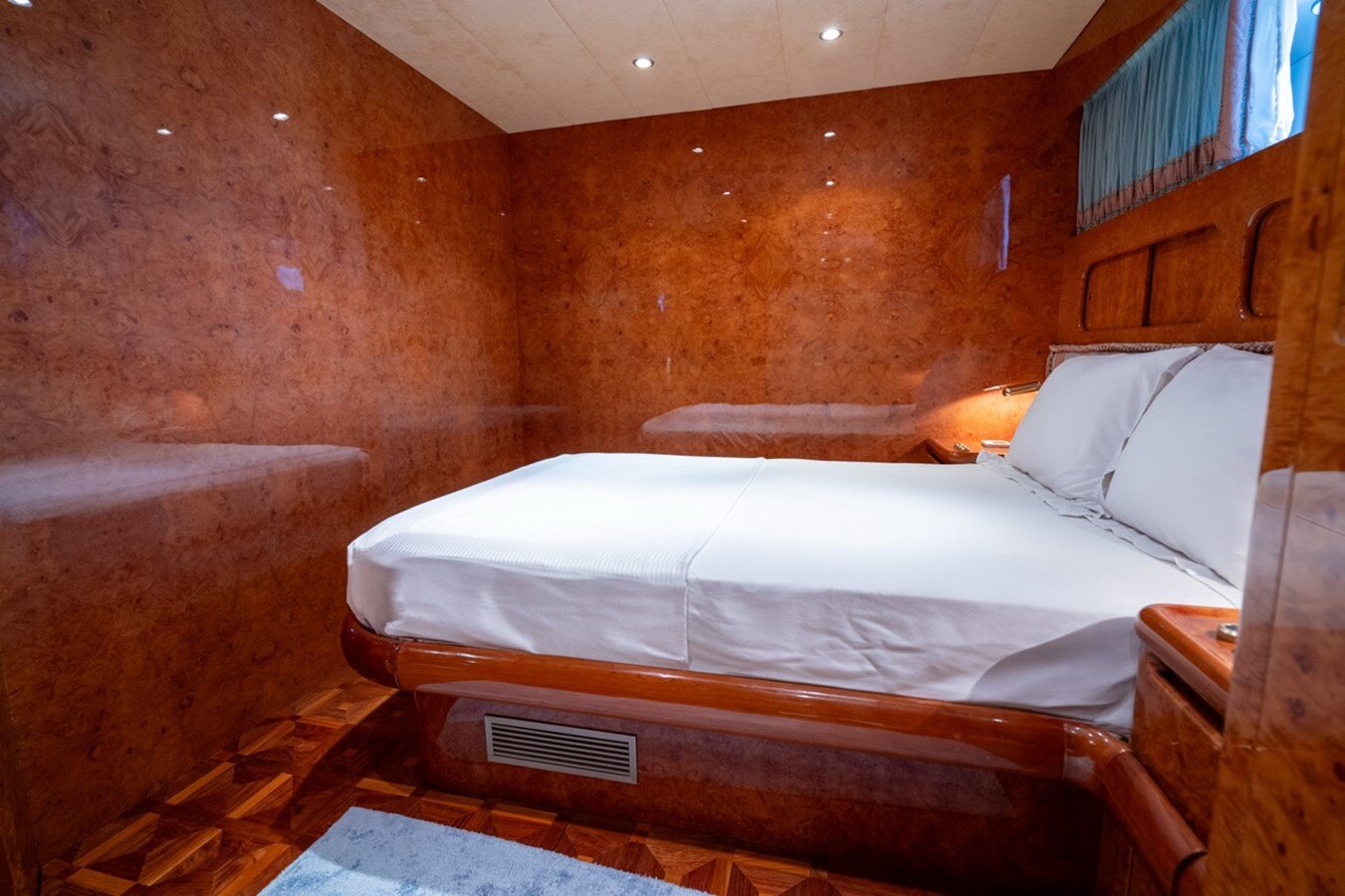 1995-admiral-yachts-88-7-70b060