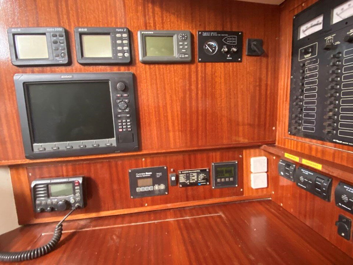 1995-devonport-yachts-67-eece6c