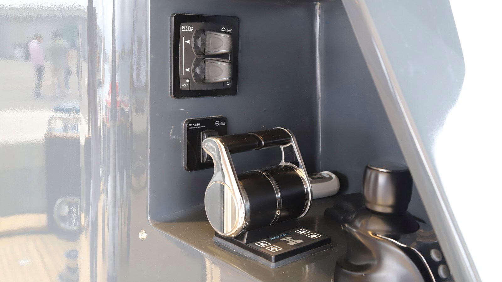 1995-falcon-69-6-4e8025