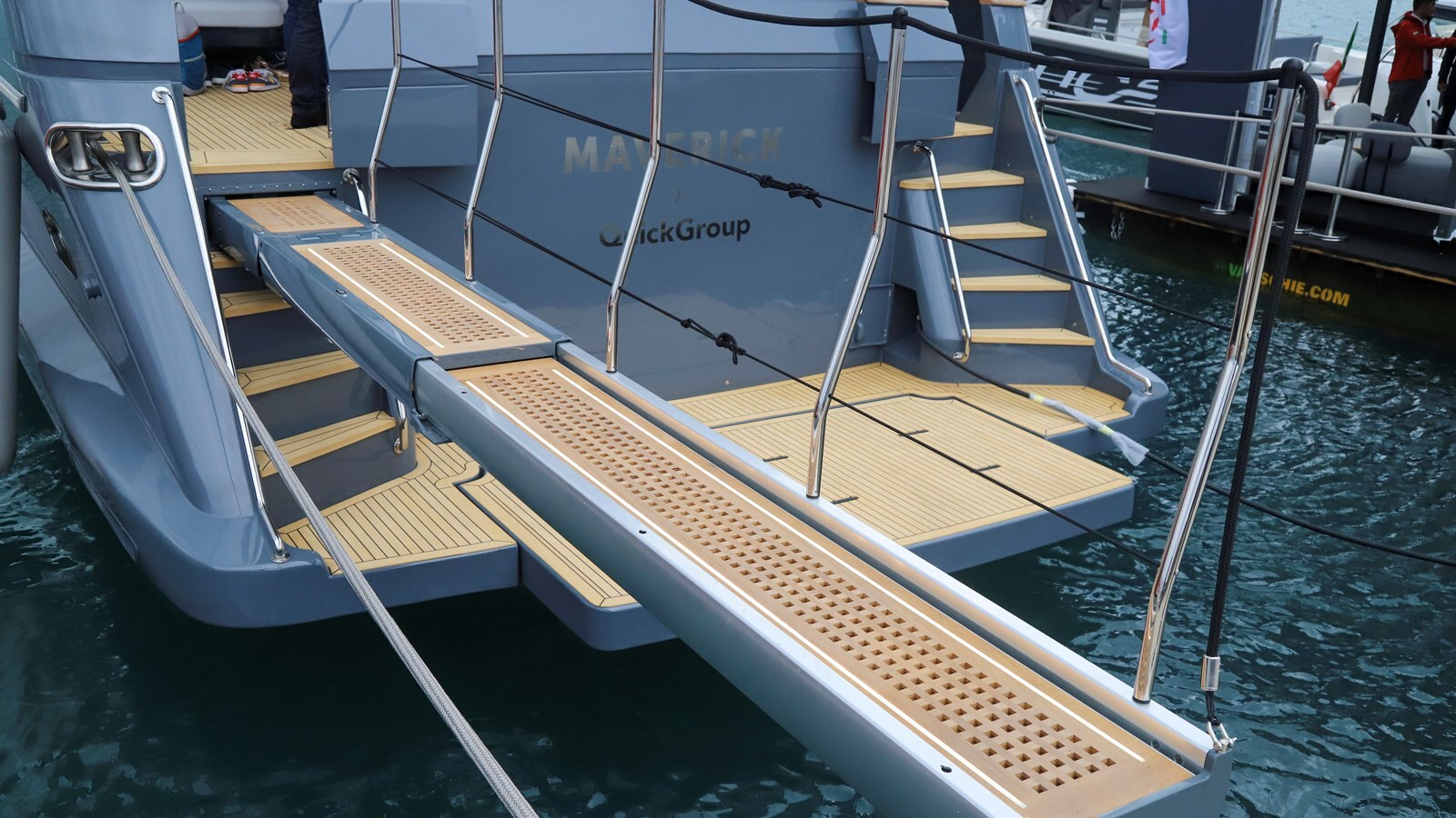 1995-falcon-69-6-4e8025