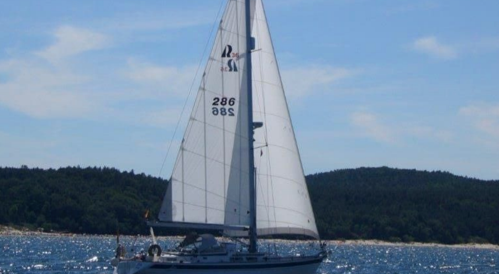 1995-hallberg-rassy-37-2-988980