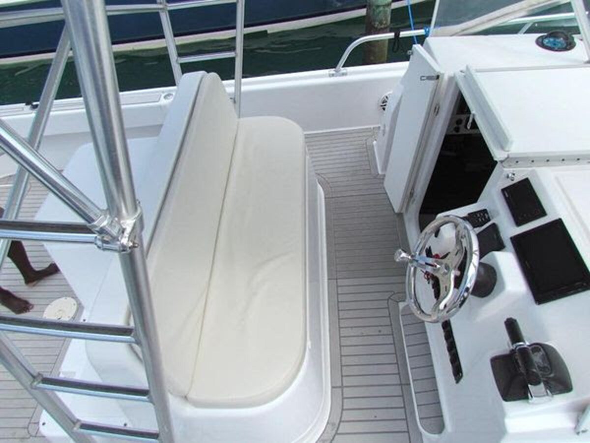 1995-luhrs-30-e106e0