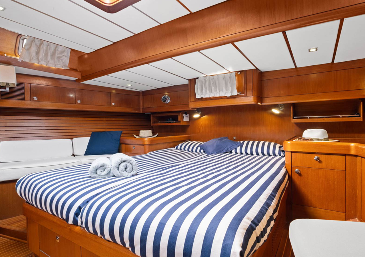 1995 NAUTOR SWAN 69' 11