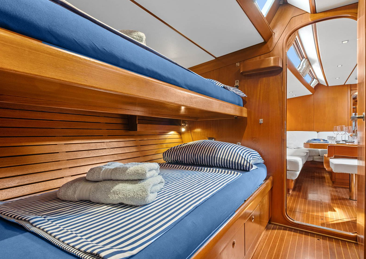 1995 NAUTOR SWAN 69' 11