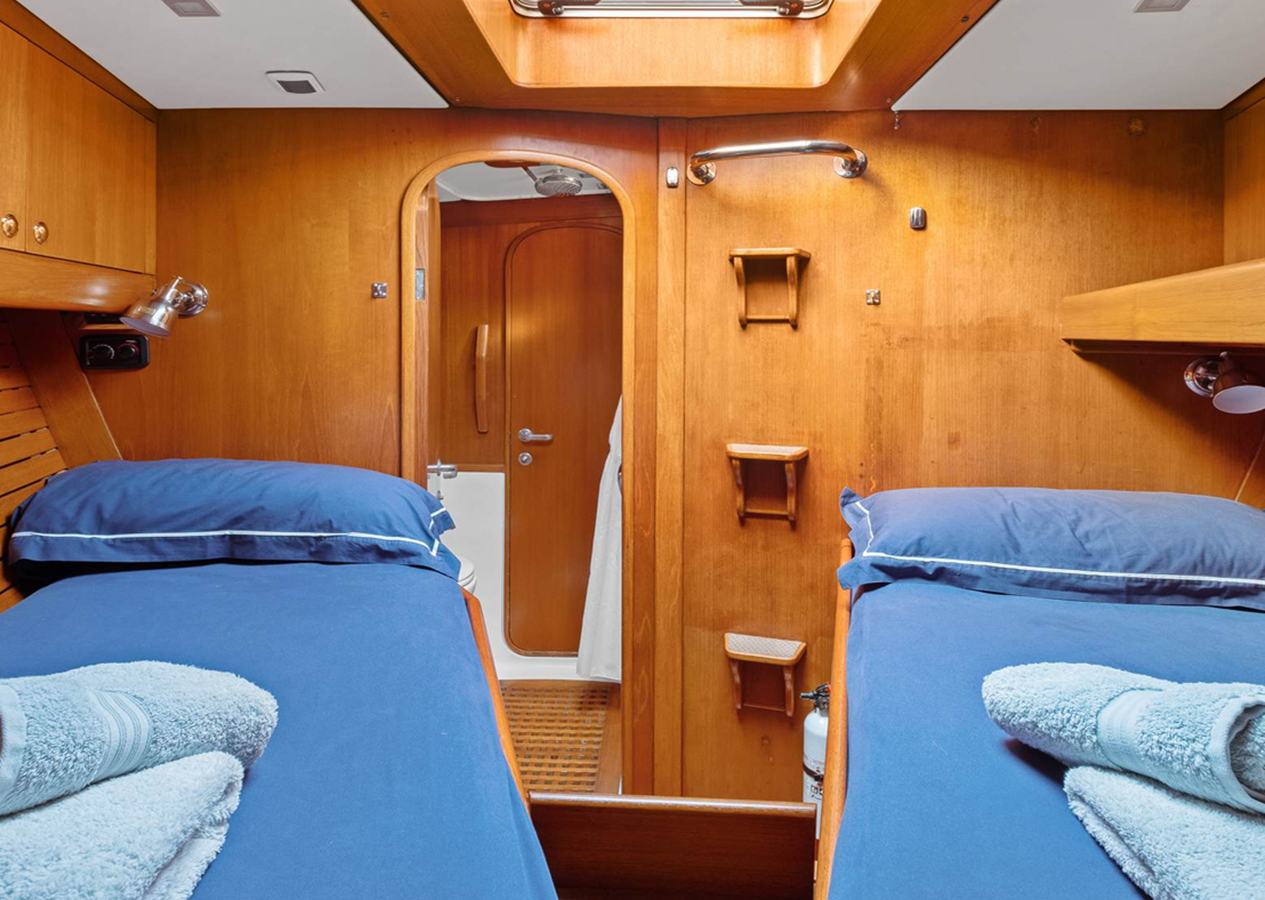 1995 NAUTOR SWAN 69' 11