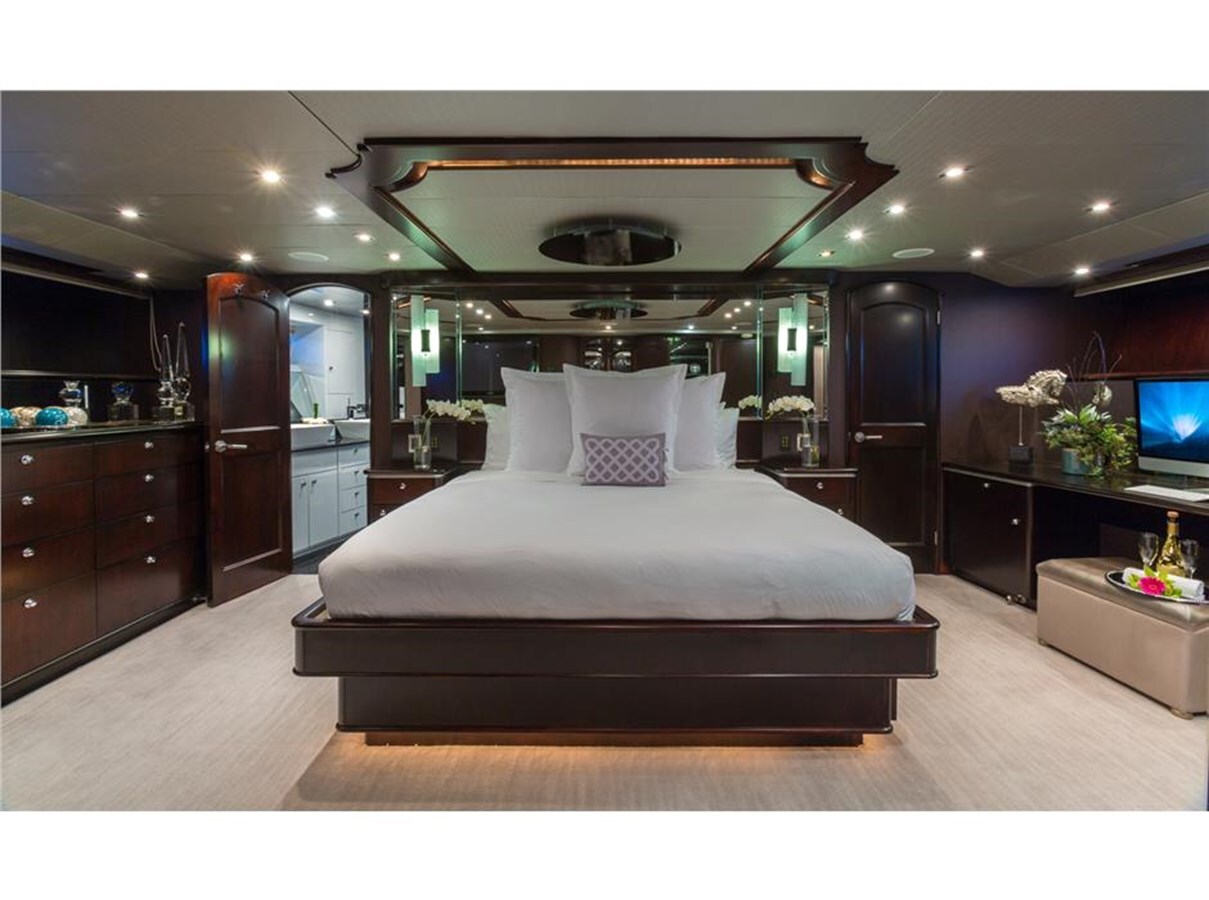 1995-westport-crescent-116-2da1e2