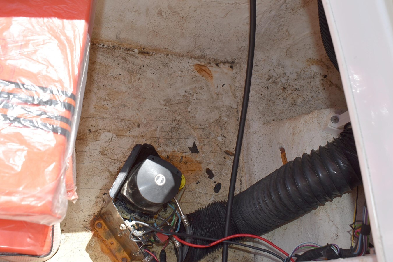 1996-bayliner-22-7c4f9d