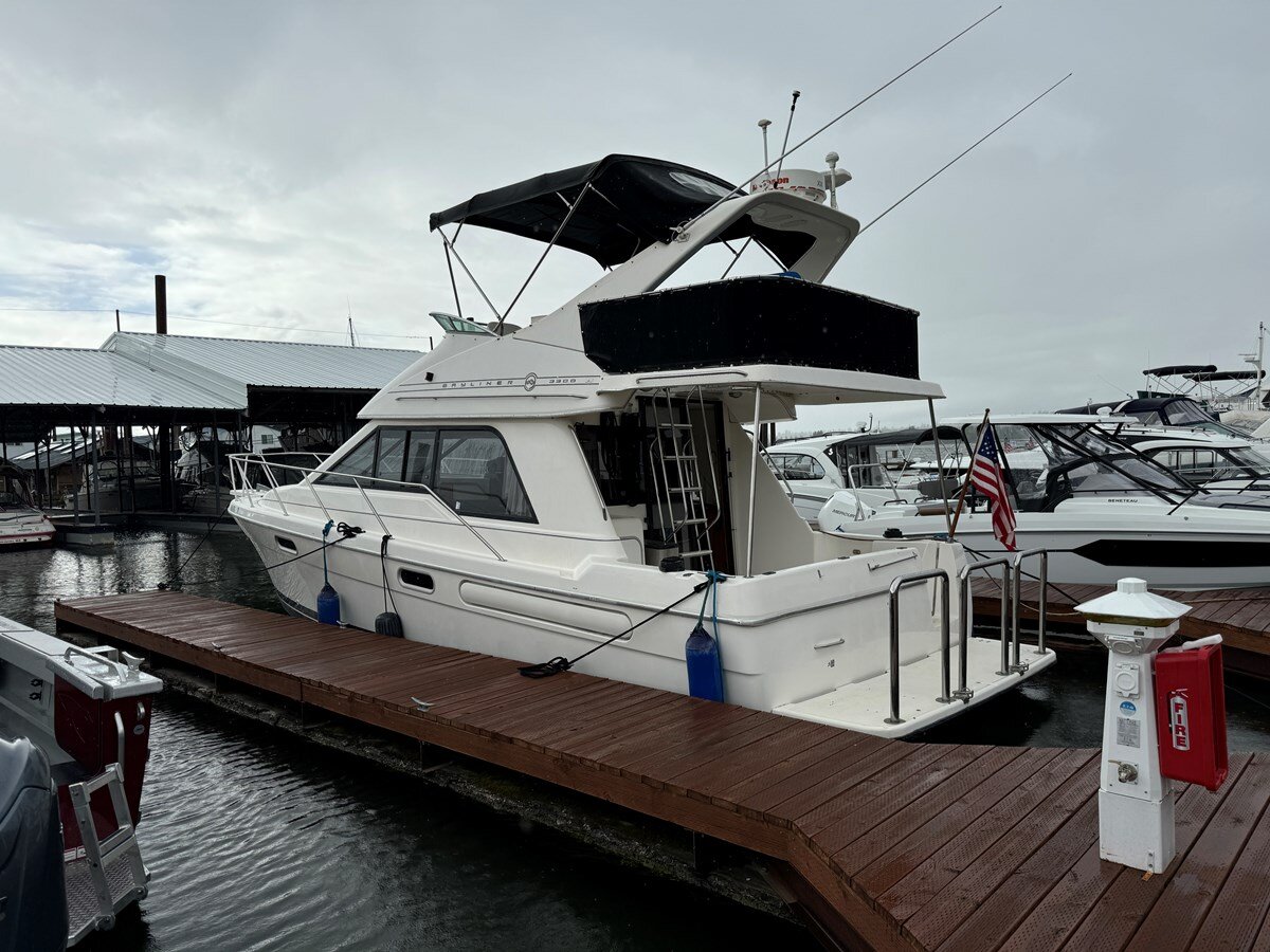 1996-bayliner-33-1-d15698