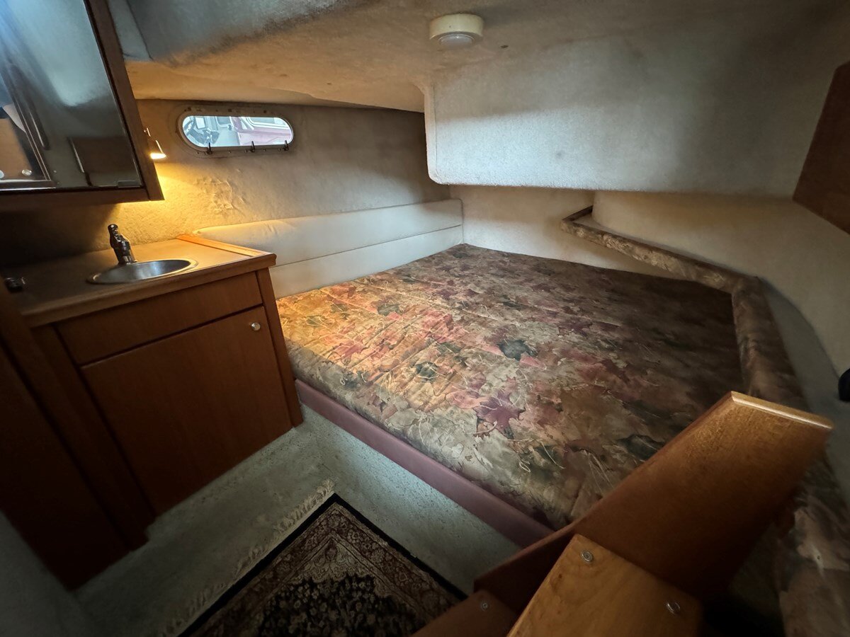 1996-bayliner-33-1-d15698