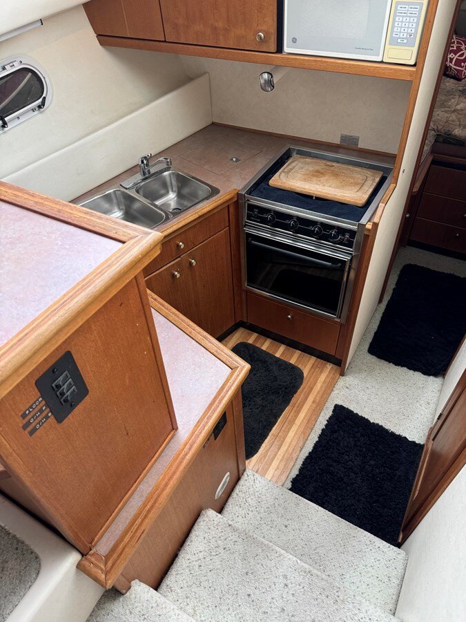 1996-bayliner-33-1-d15698