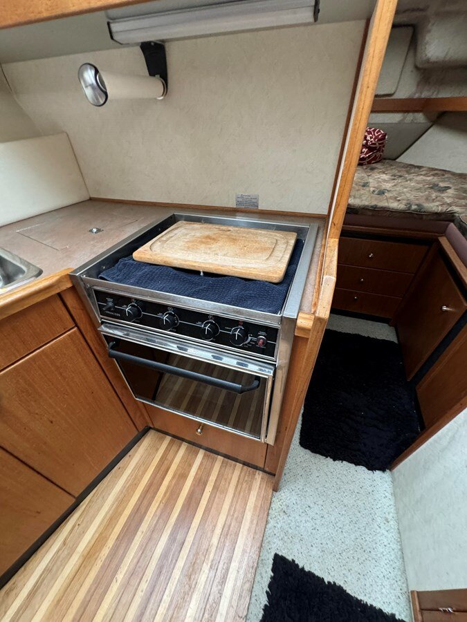 1996-bayliner-33-1-d15698