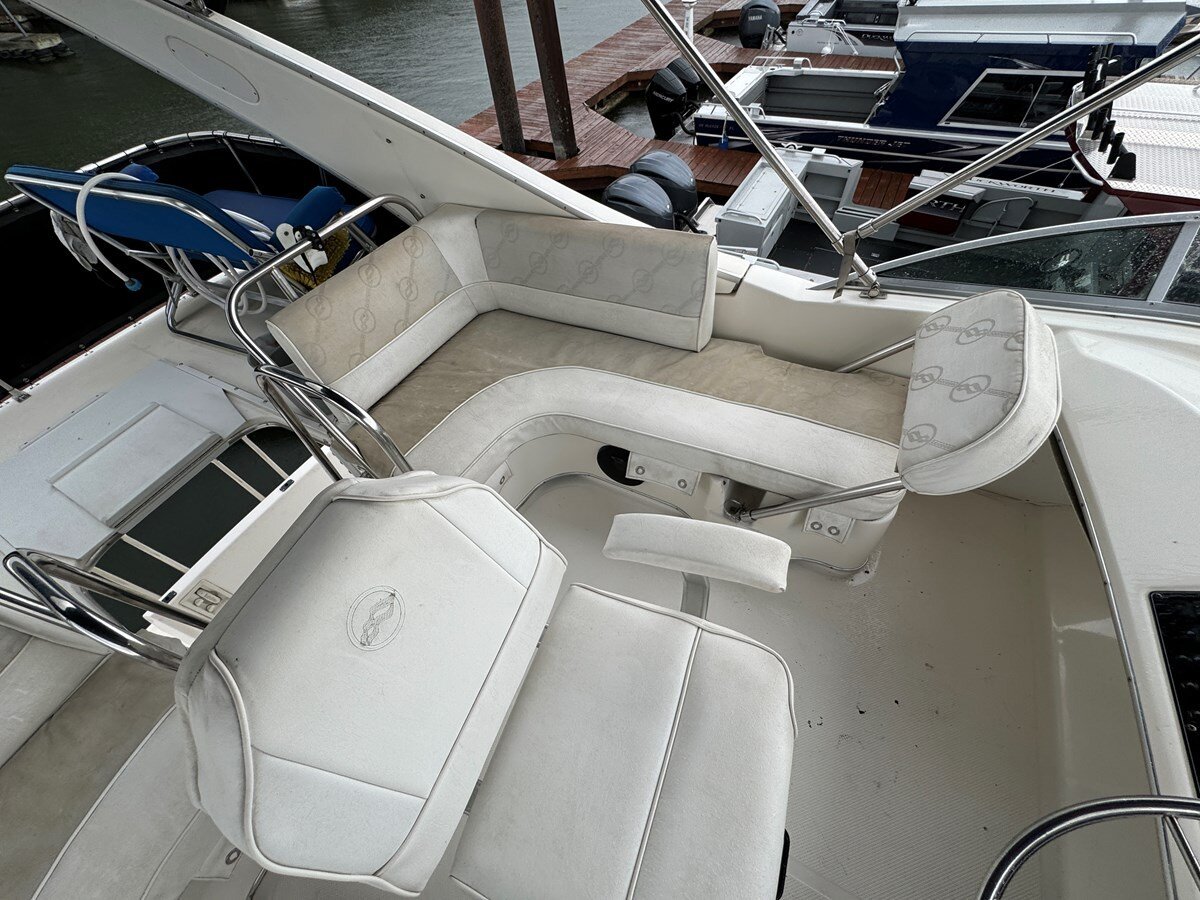 1996-bayliner-33-1-d15698