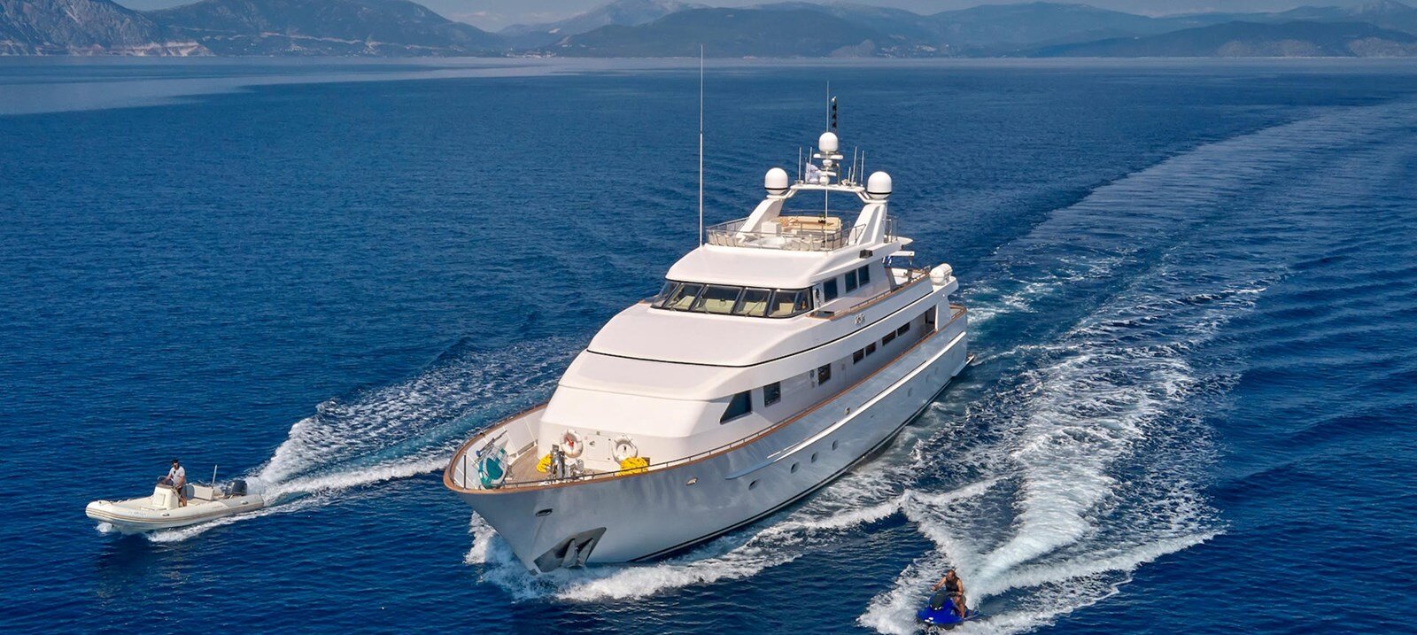 1996 BENETTI 120' 9