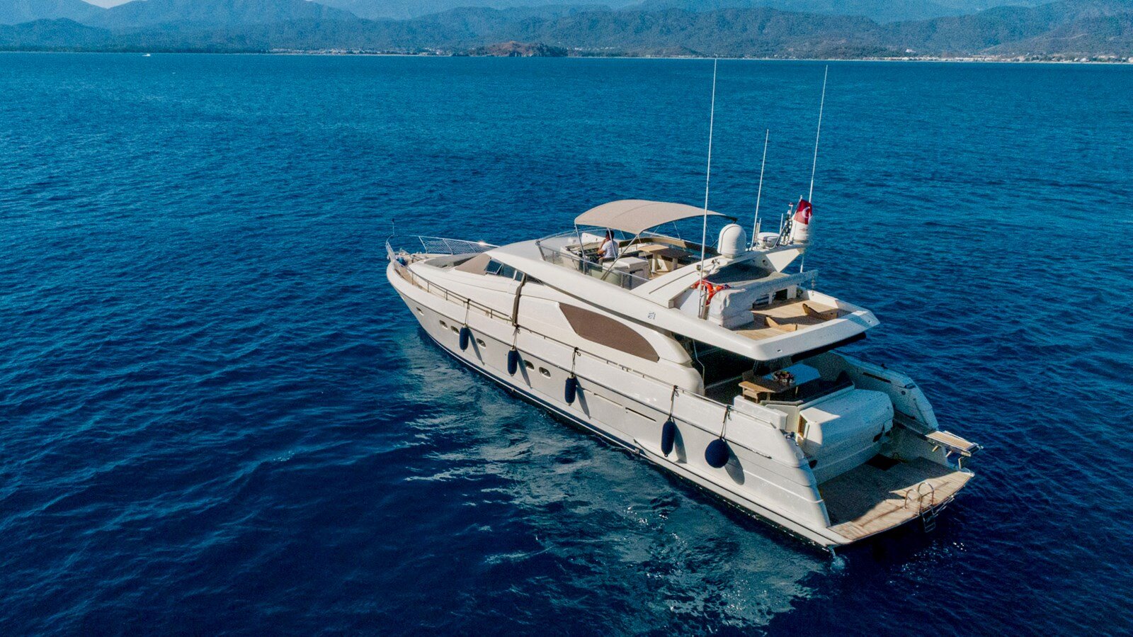 1996-ferretti-yachts-72-3-f02dfc