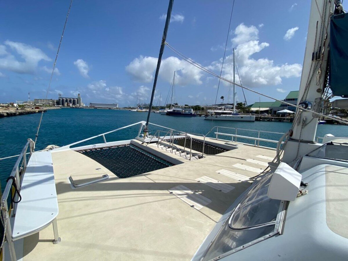 1996-gold-coast-custom-yachts-70-85a86b