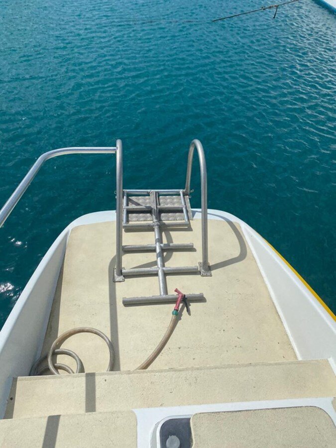 1996-gold-coast-custom-yachts-70-85a86b